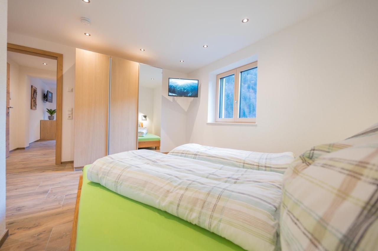 シュルンスHaus Gentliアパートメント エクステリア 写真